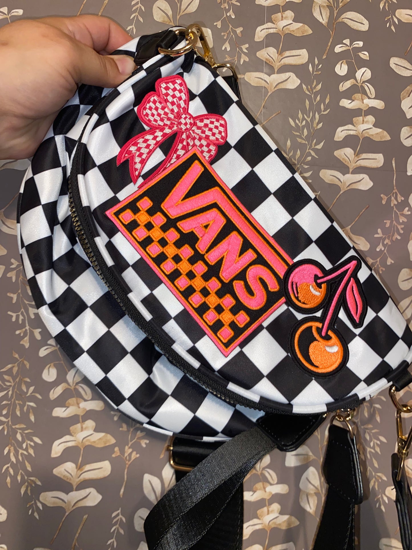 Vans cross body bag
